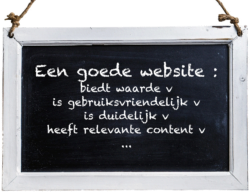krijtbord met voorwaarden voor een goede website